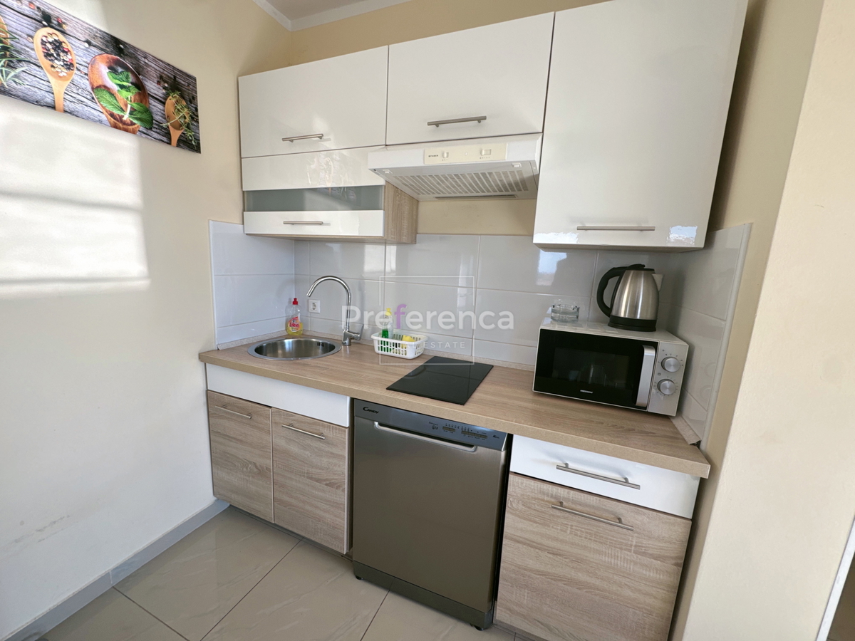 Apartma Na predaj - LIČKO-SENJSKA NOVALJA