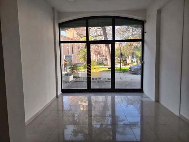 Business premises for rent 37 m² – Zadar