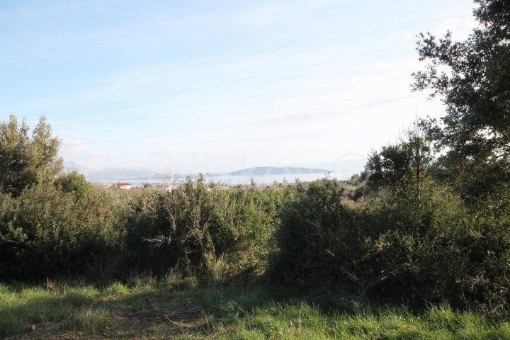 Zemljište na prodaju 14436 m² – Kaštela