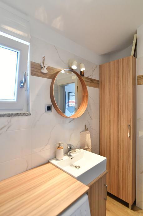 Flat For sale - PRIMORSKO-GORANSKA KASTAV