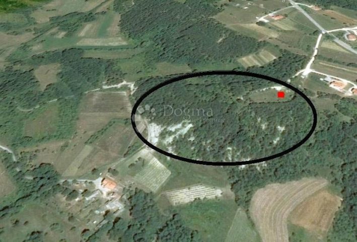Pozemok na predaj 2000 m² – Pazin