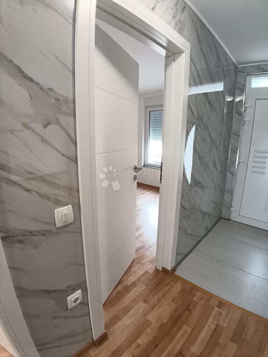 Casa In vendita - OSJEČKO-BARANJSKA DONJI MIHOLJAC