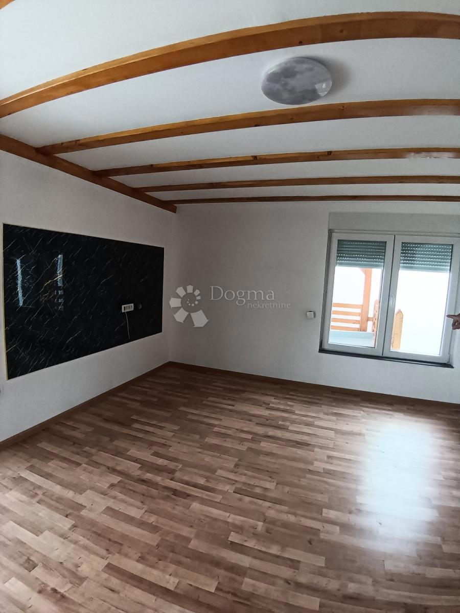 Maison À vendre - OSJEČKO-BARANJSKA DONJI MIHOLJAC