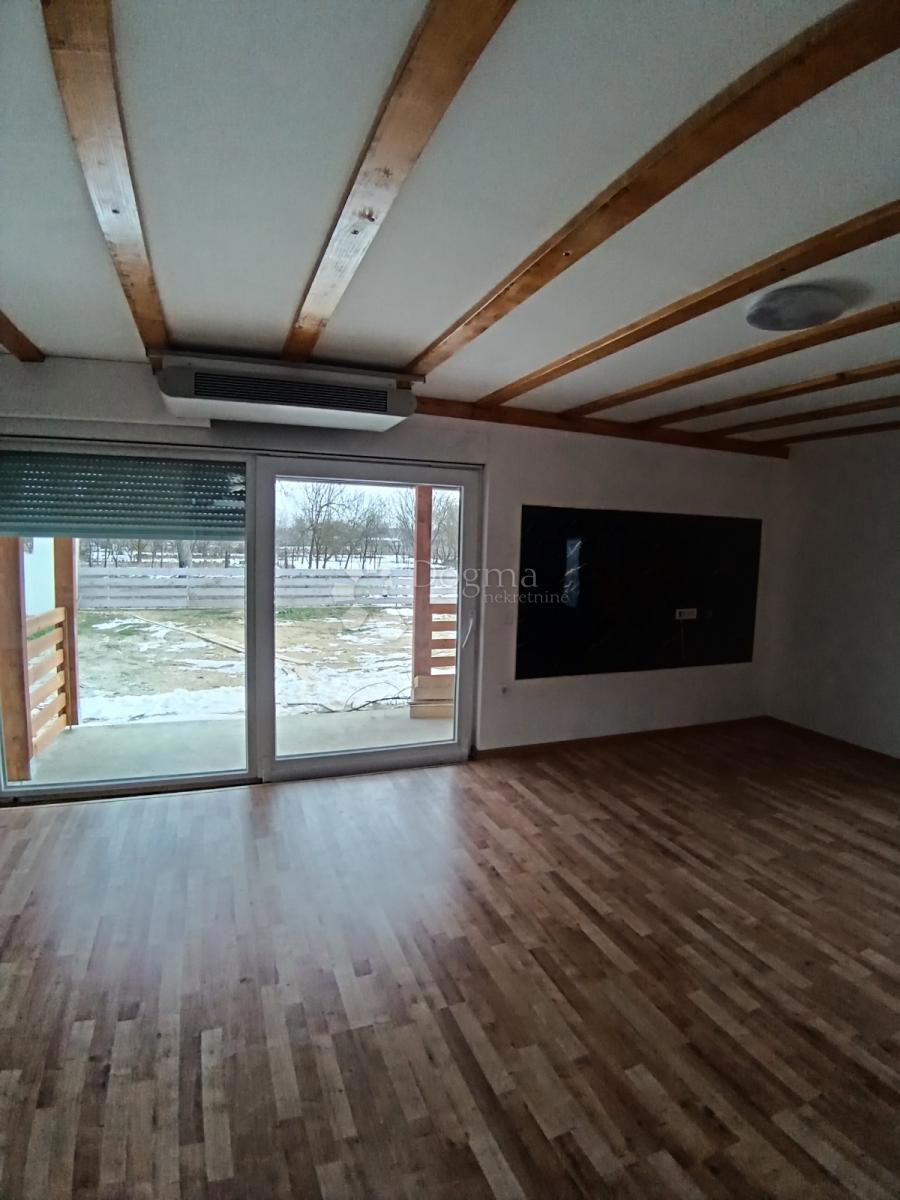 Dom Na predaj - OSJEČKO-BARANJSKA DONJI MIHOLJAC