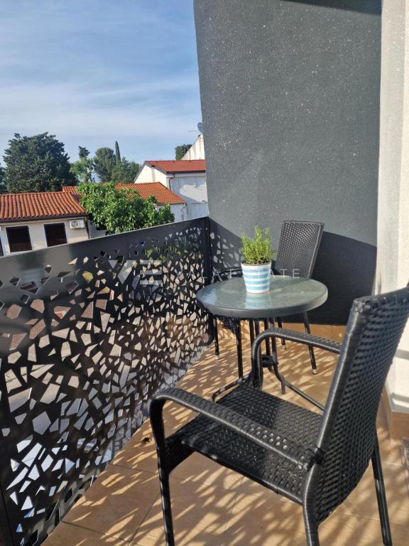 Apartment Zu verkaufen - Primorsko-goranska Krk - foto 1/7