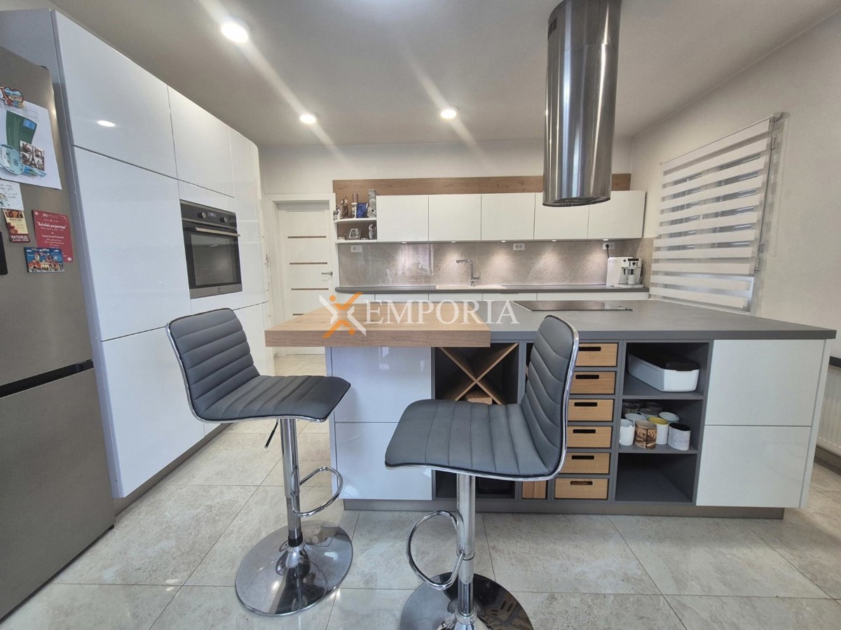 Maison À vendre - Zadarska Zemunik Donji - foto 2/12
