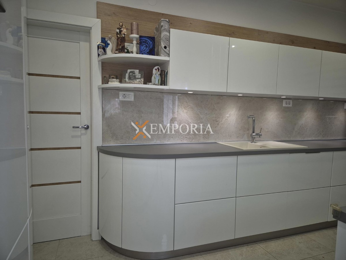 Maison À vendre - Zadarska Zemunik Donji - foto 4/12