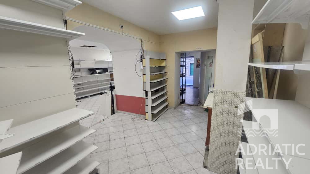Commerciale In vendita - ŠIBENSKO-KNINSKA VODICE