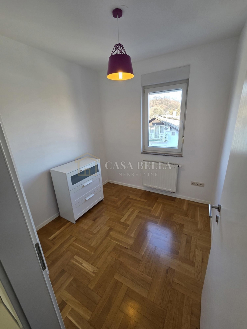 Mieszkanie Na sprzedaż - GRAD ZAGREB ZAGREB