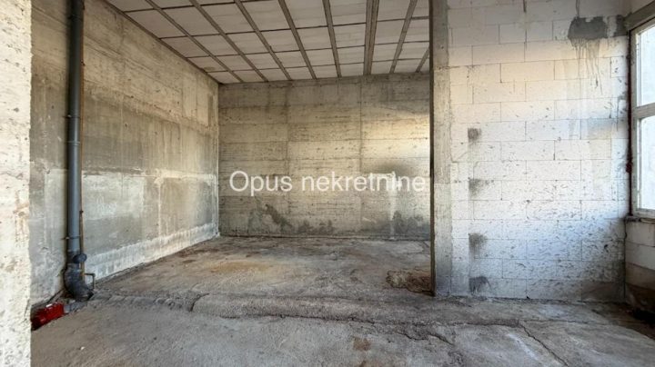 Gewerbefläche Zu verkaufen METKOVIĆ