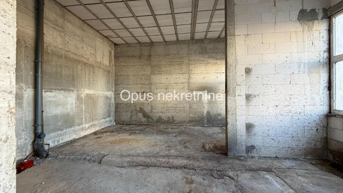 Lokal użytkowy Na sprzedaż METKOVIĆ