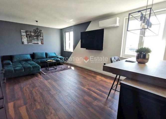 Apartmán k pronájmu 63 m² – Split