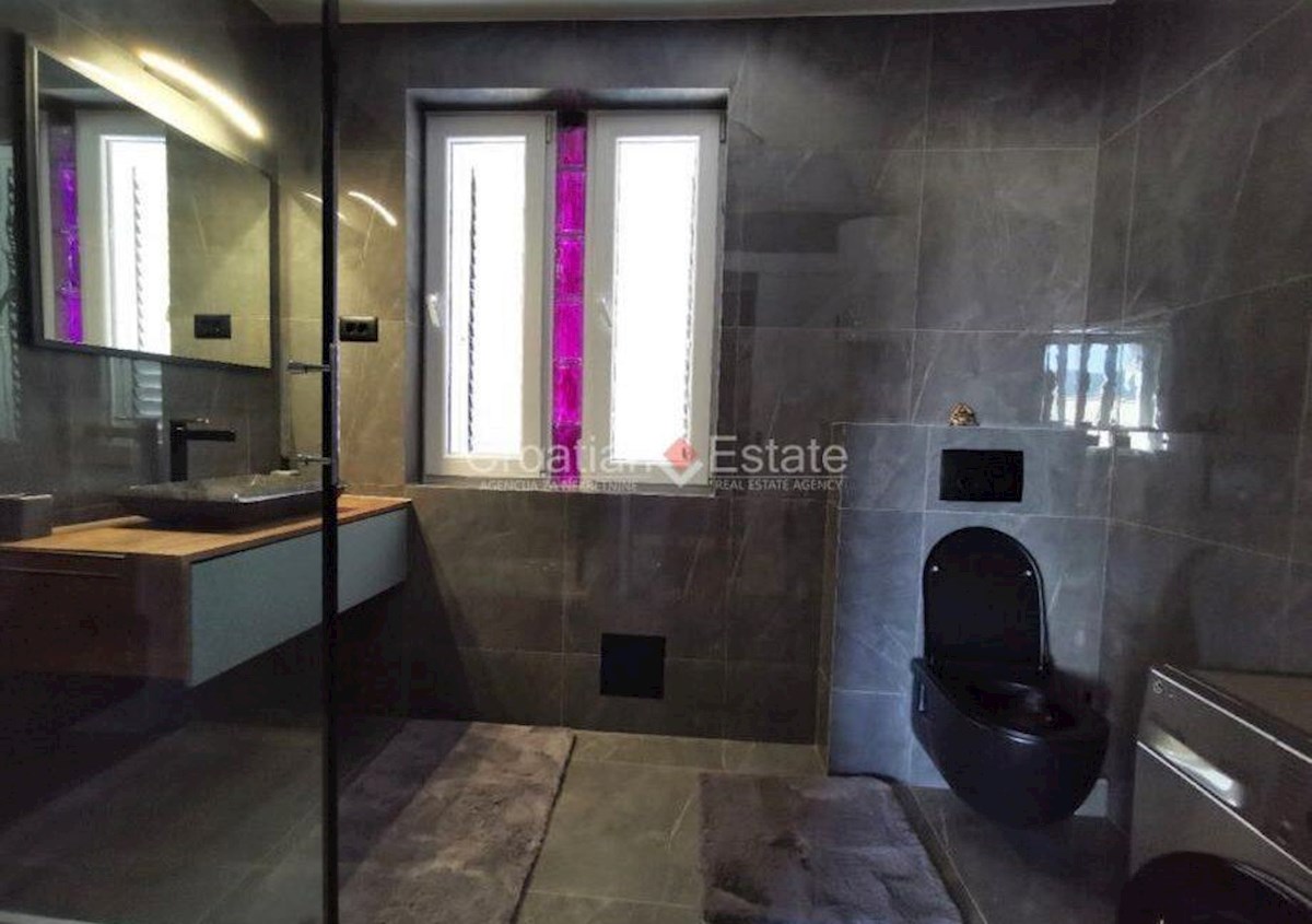 Apartmán K pronájmu - SPLITSKO-DALMATINSKA SPLIT