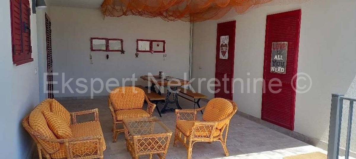 Flat For sale - SPLITSKO-DALMATINSKA SEGET