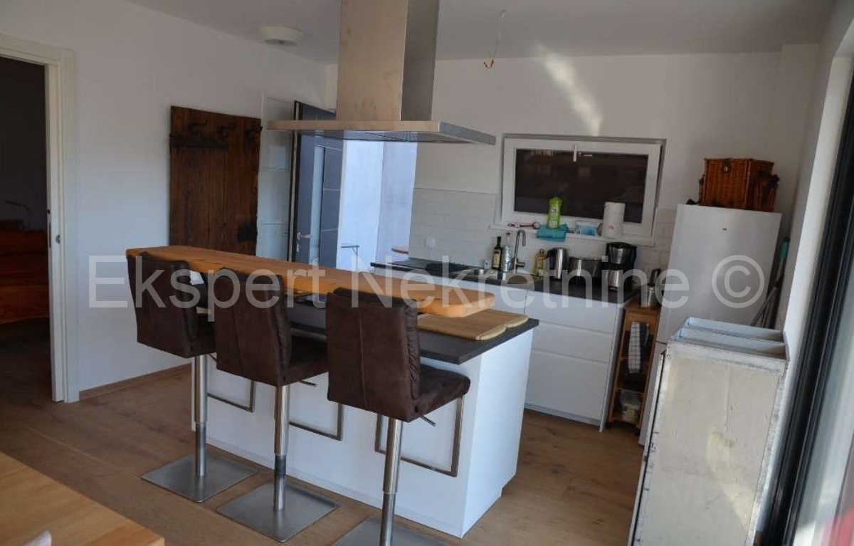 Flat For sale - SPLITSKO-DALMATINSKA SEGET