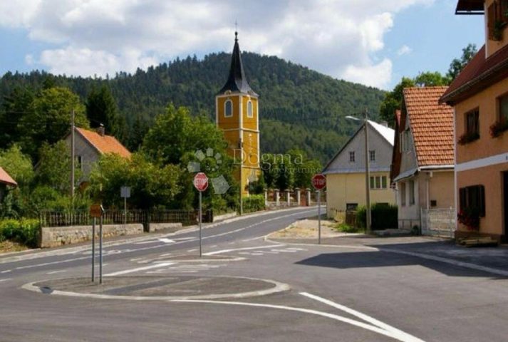 Zemljište na prodaju 421 m² – Mrkopalj