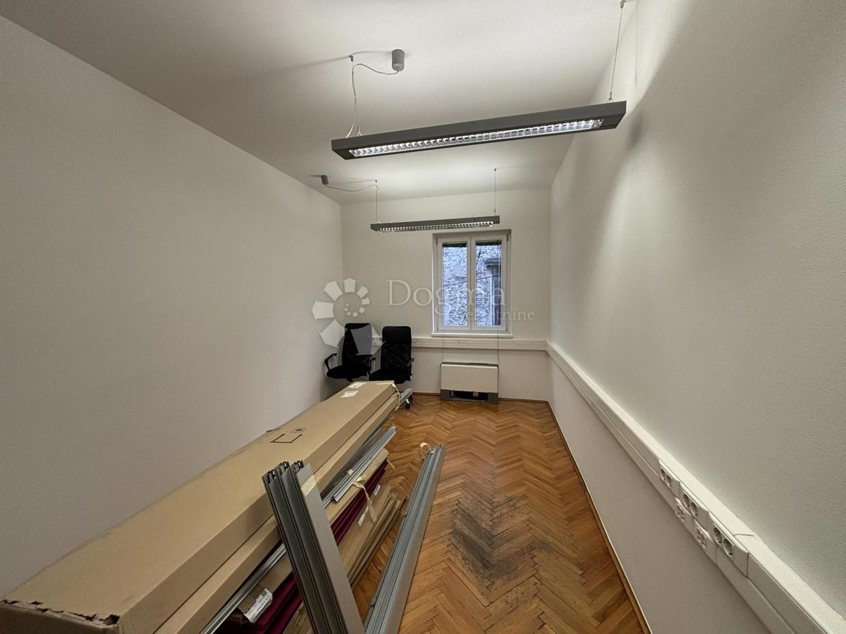 Lokal użytkowy Do wynajęcia - PRIMORSKO-GORANSKA RIJEKA