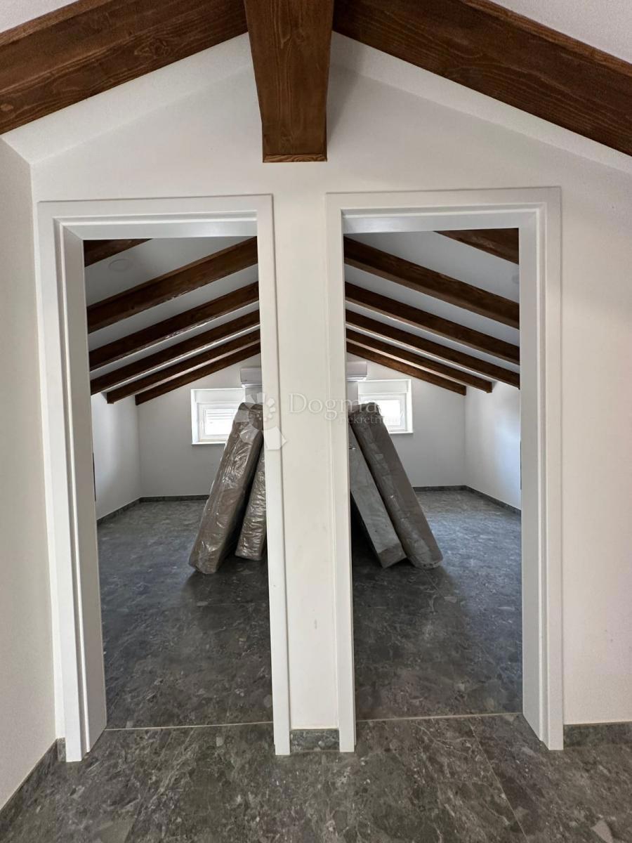 Kuća Na prodaju - ISTARSKA ŽMINJ