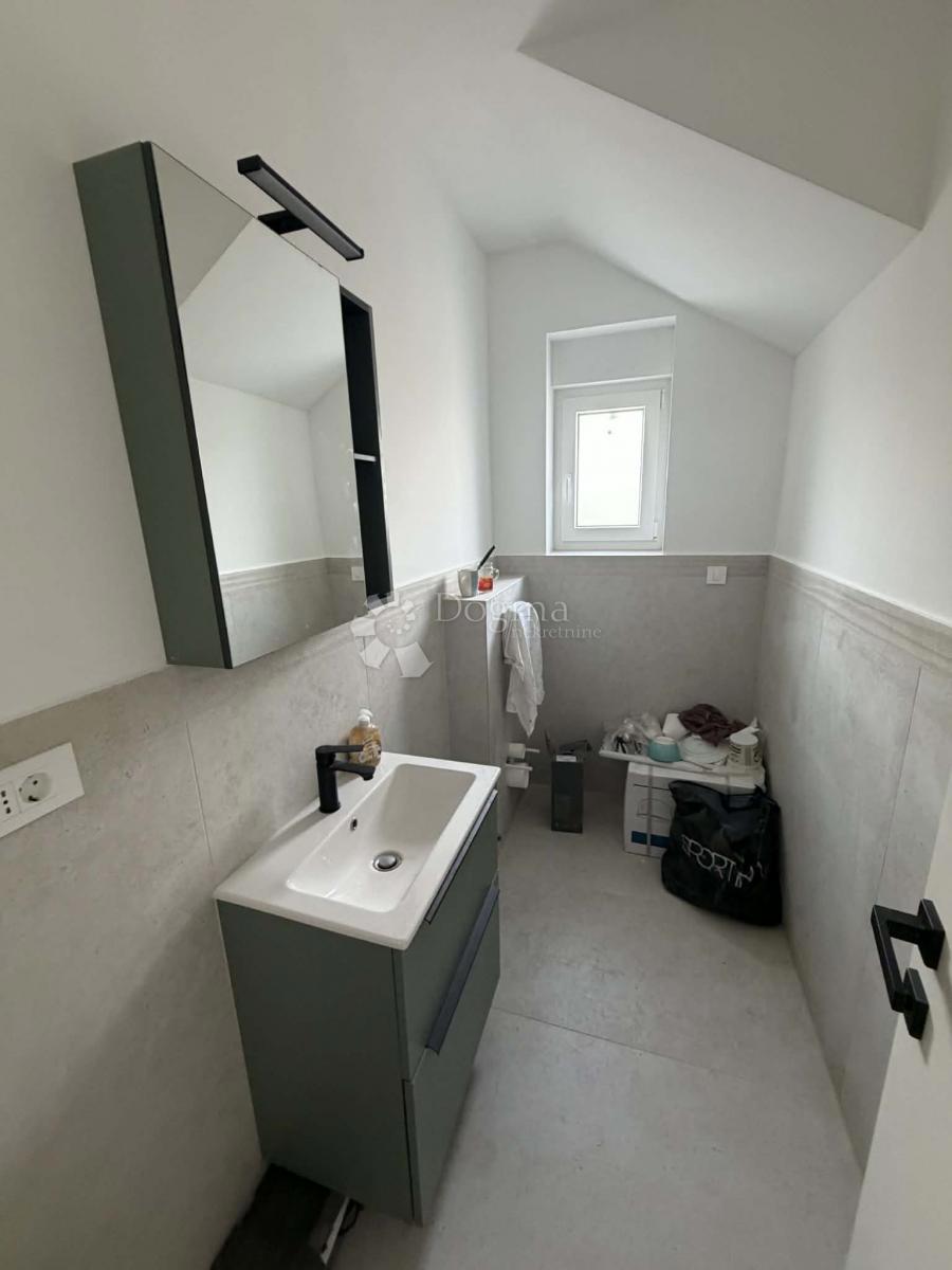Apartma Na predaj - PRIMORSKO-GORANSKA KOSTRENA