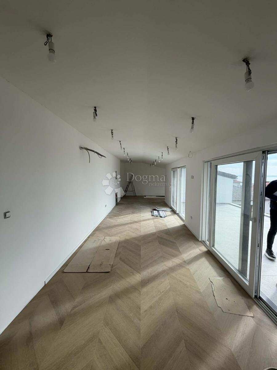 Apartma Na predaj - PRIMORSKO-GORANSKA KOSTRENA