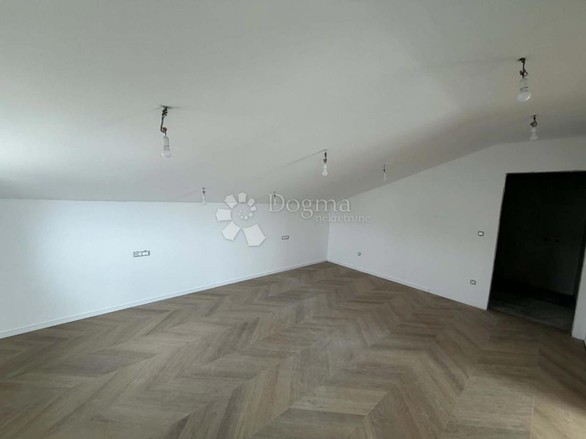 Apartma Na predaj - PRIMORSKO-GORANSKA KOSTRENA