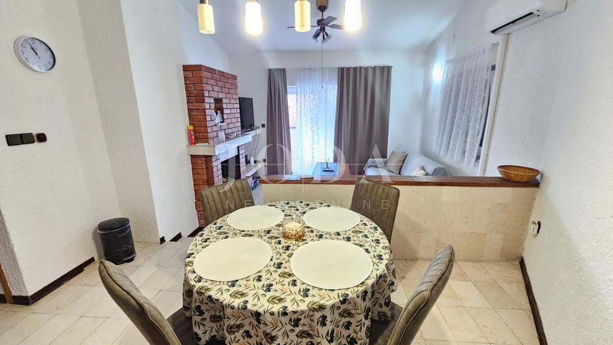 Stan Na prodaju - PRIMORSKO-GORANSKA CRIKVENICA