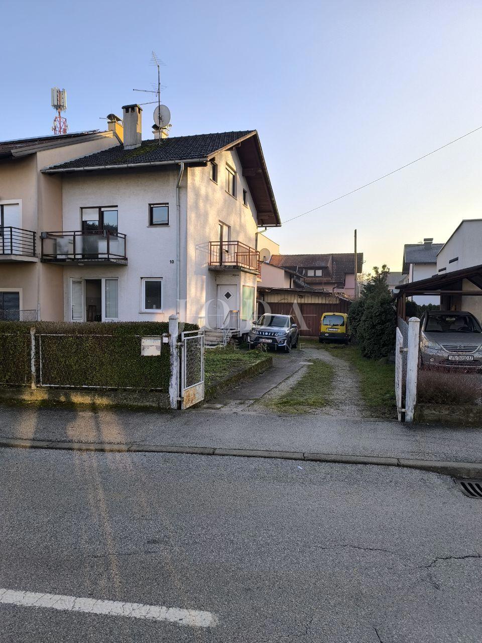 Dom Na sprzedaż - ZAGREBAČKA SAMOBOR