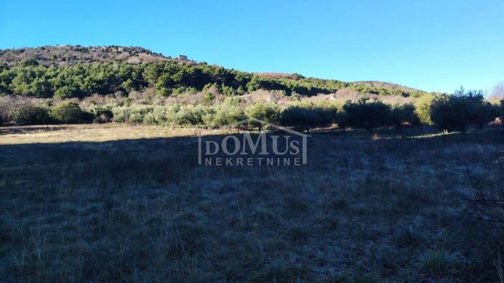 Zemljište na prodaju 1812 m² – Vodice