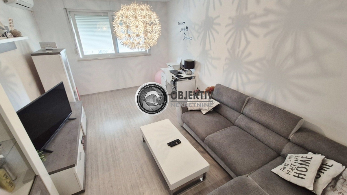 Appartement À louer - Splitsko-dalmatinska Split - foto 2/14