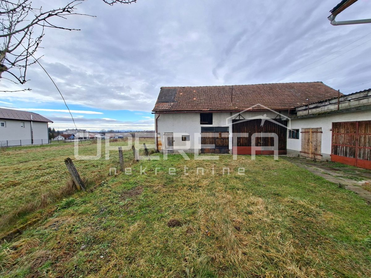 Casa In vendita - ZAGREBAČKA KLINČA SELA