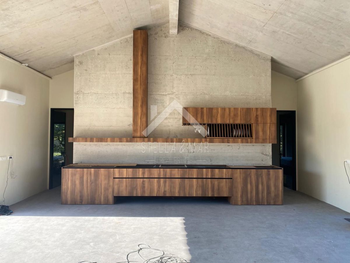 House For sale NIN
