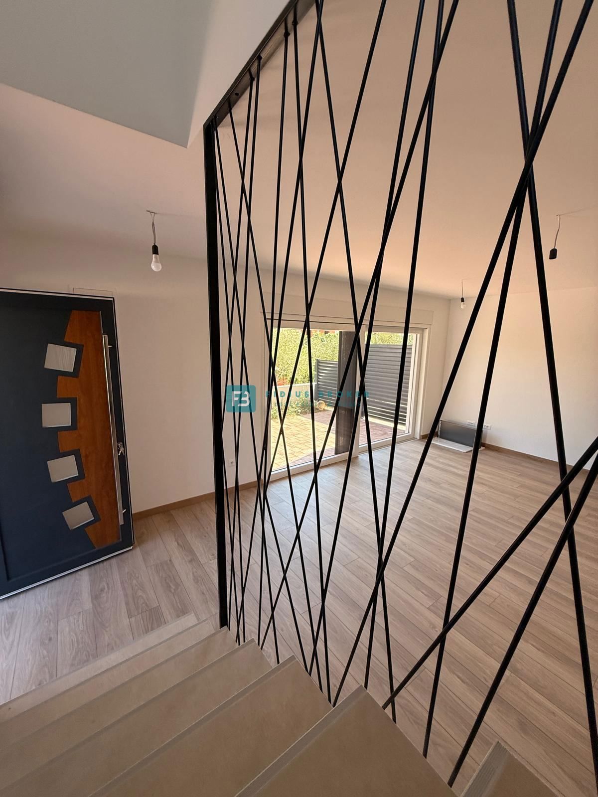 Flat For sale - ŠIBENSKO-KNINSKA VODICE