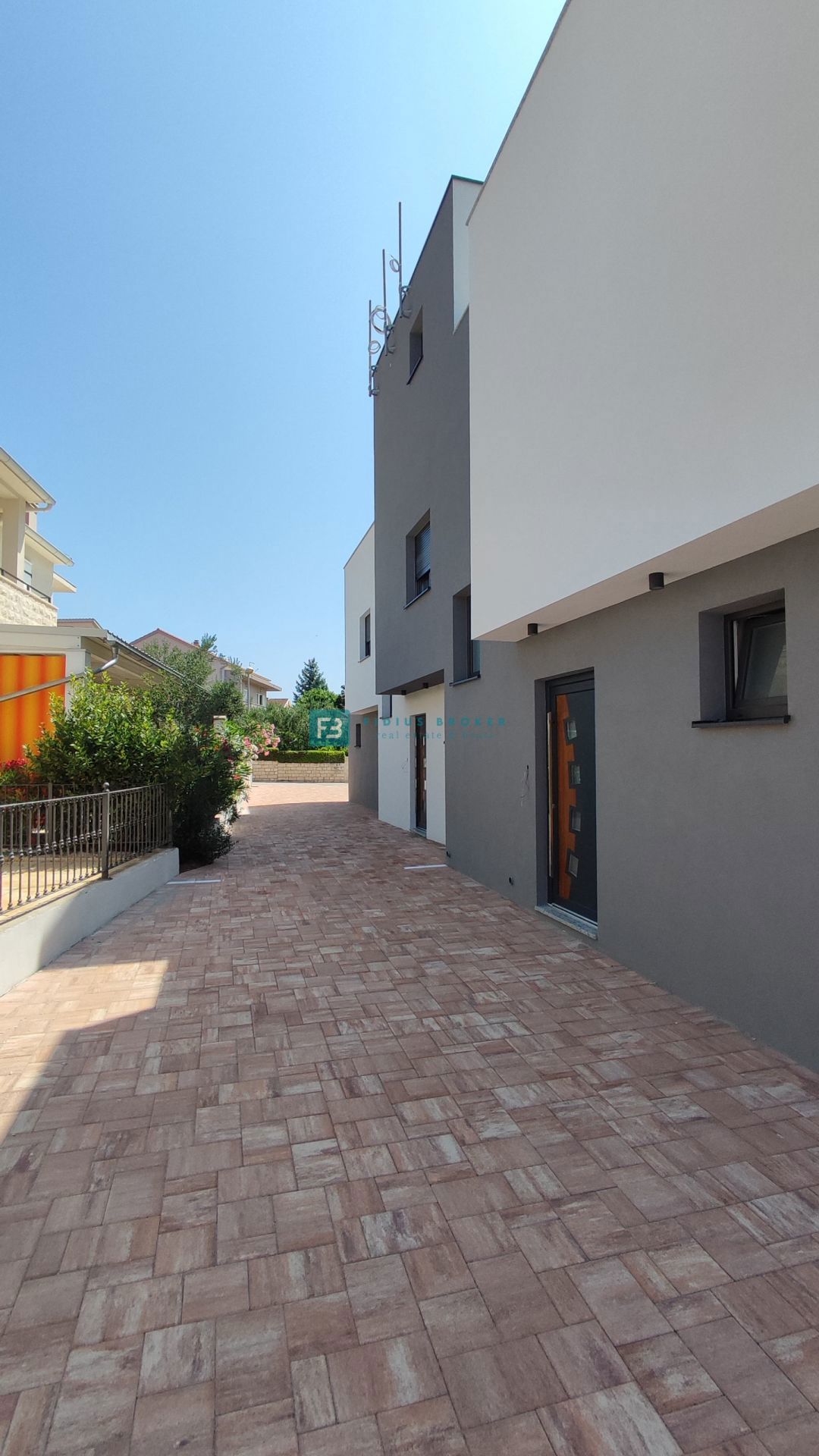 Flat For sale - ŠIBENSKO-KNINSKA VODICE