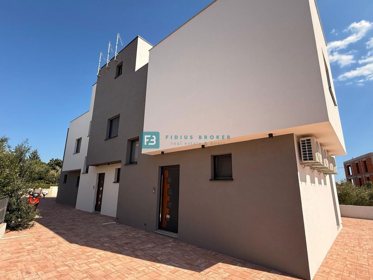 Flat For sale - ŠIBENSKO-KNINSKA VODICE
