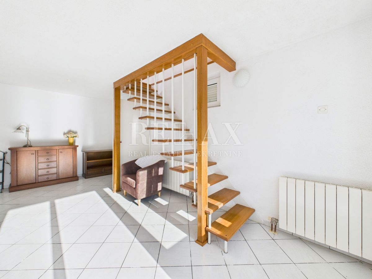 House For sale - PRIMORSKO-GORANSKA NOVI VINODOLSKI