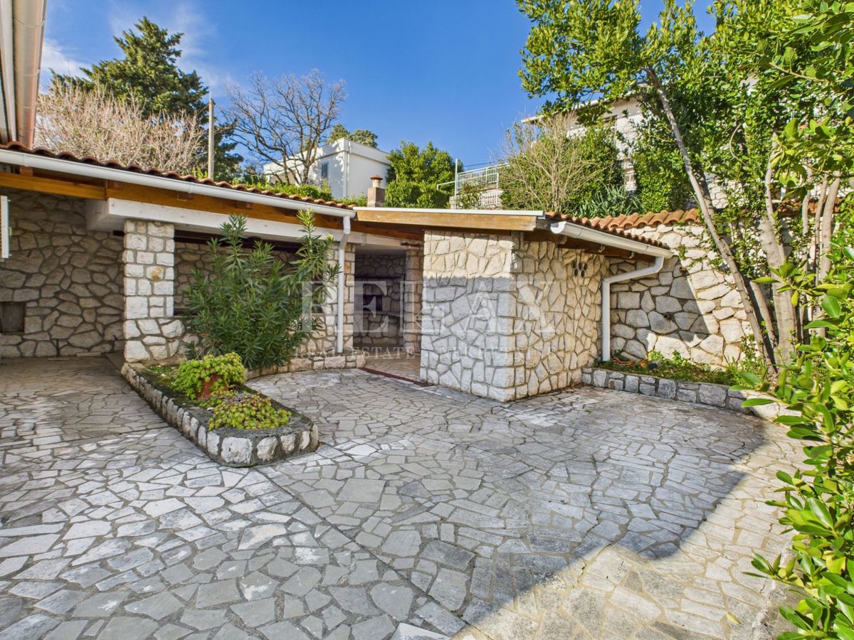 House For sale - PRIMORSKO-GORANSKA NOVI VINODOLSKI