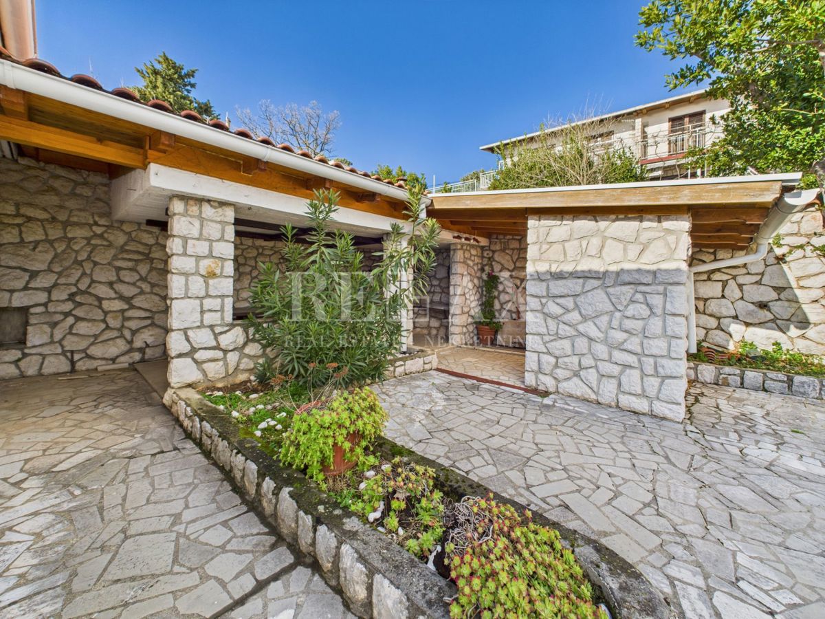 House For sale - PRIMORSKO-GORANSKA NOVI VINODOLSKI