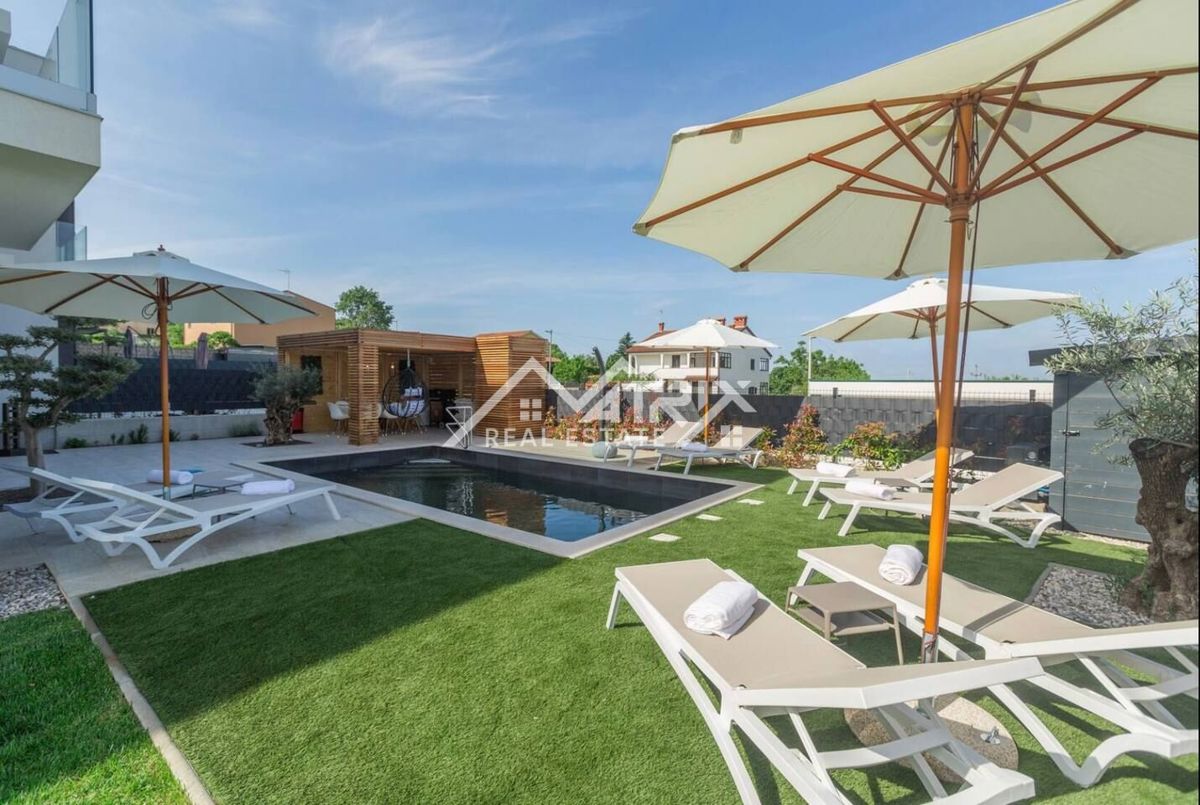 Apartmán Na predaj - ISTARSKA POREČ