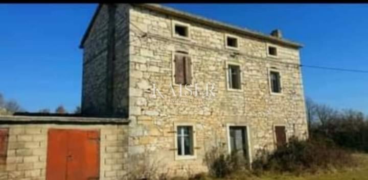 Pozemek na prodej 167000 m² – Marčana