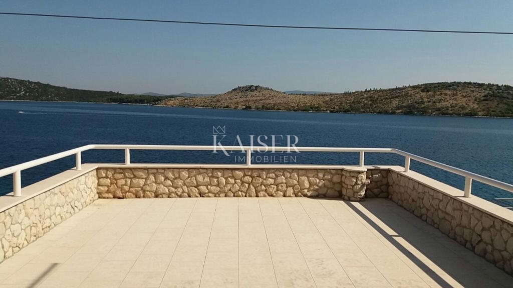 House For sale - ŠIBENSKO-KNINSKA ŠIBENIK