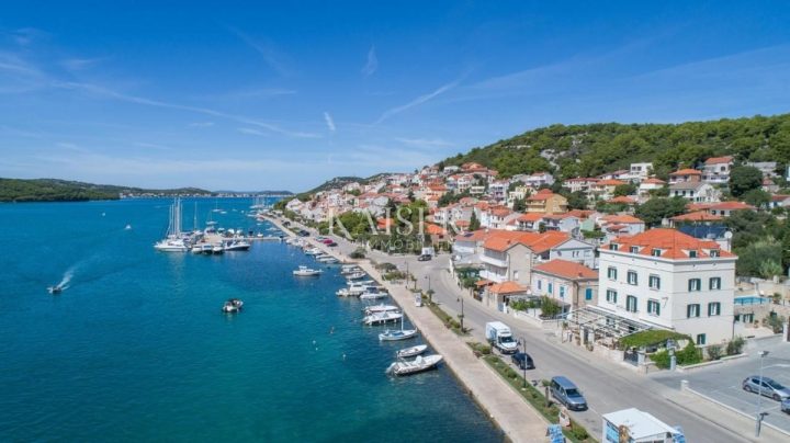 Flat for sale 928 m² – Šibenik