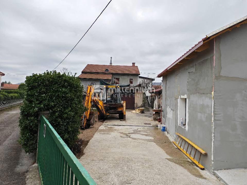 Kuća Na prodaju - PRIMORSKO-GORANSKA JELENJE