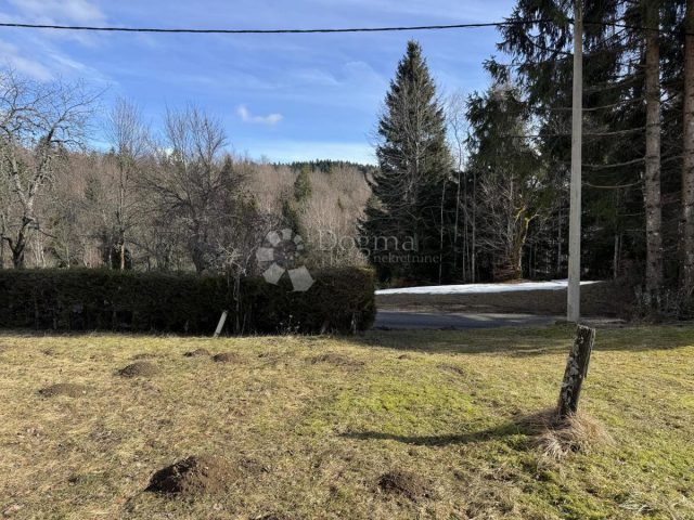 Zemljište na prodaju 1757 m² – Skrad