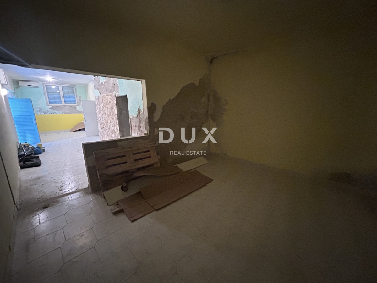 Appartement À vendre - ŠIBENSKO-KNINSKA PIROVAC