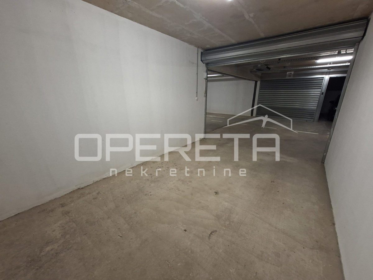 Appartement À louer - SPLITSKO-DALMATINSKA SPLIT