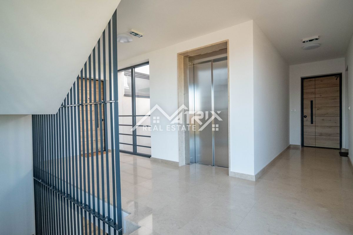 Flat For sale - ISTARSKA NOVIGRAD