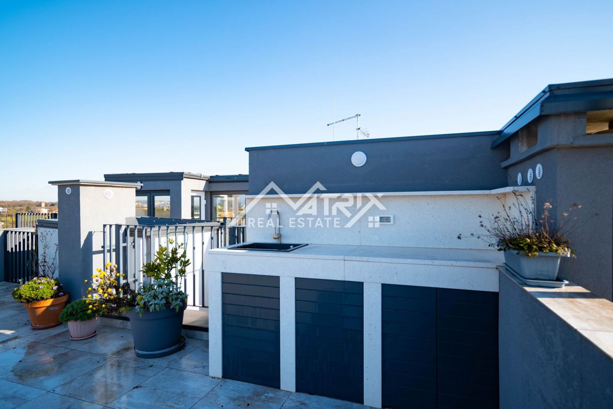 Flat For sale - ISTARSKA NOVIGRAD
