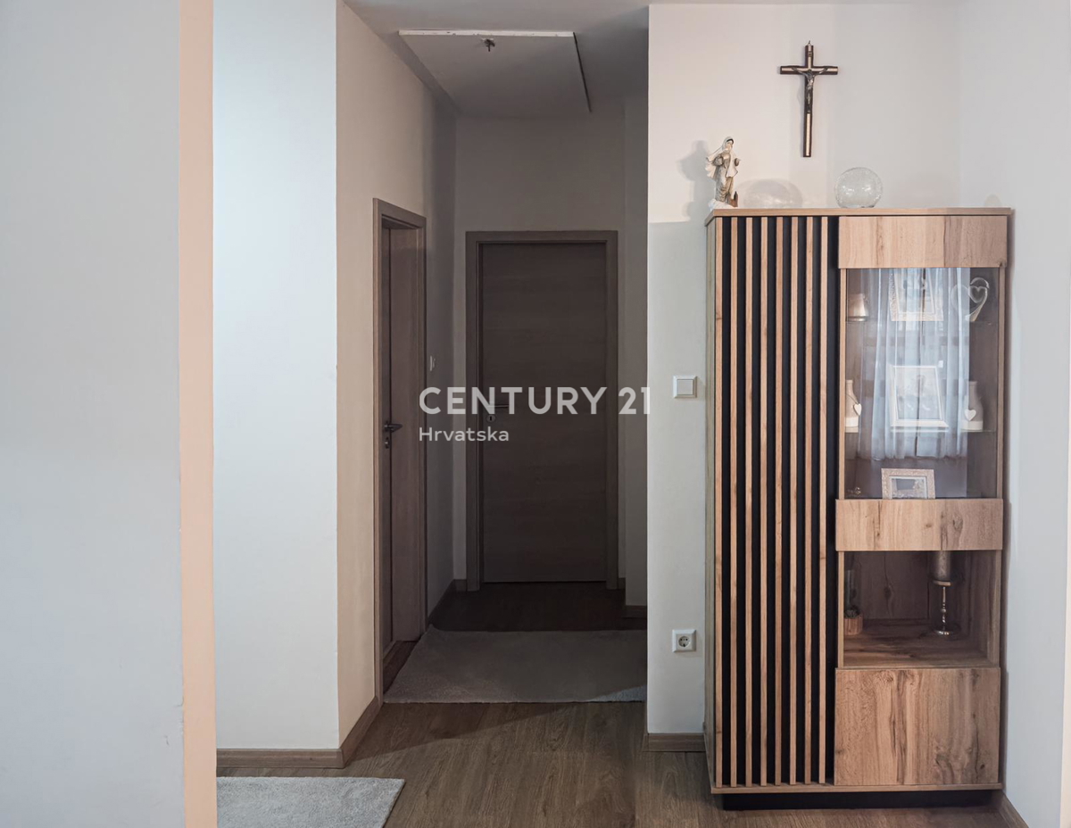 Haus Zu verkaufen - ZADARSKA POLIČNIK
