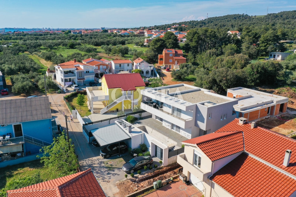 Hiša Na predaj - Zadarska Bibinje - foto 5/32