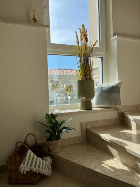 House For sale - ISTARSKA NOVIGRAD